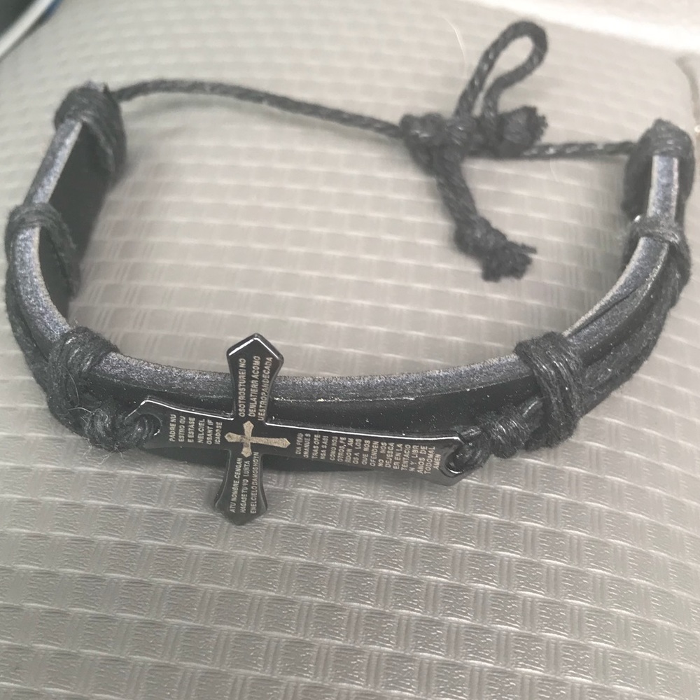 Cross bracelet with the Lord’s Prayer in Spanish